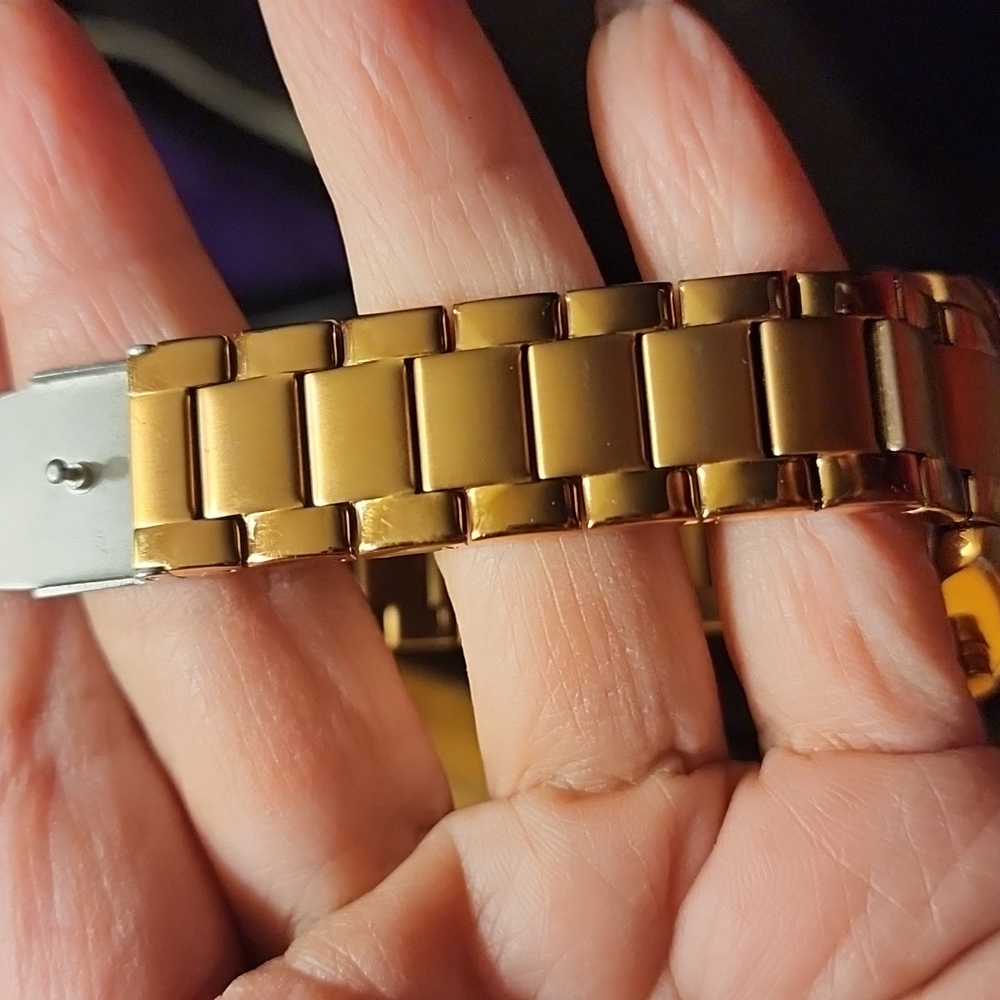 Fossil Watch - Picture 4 of 4